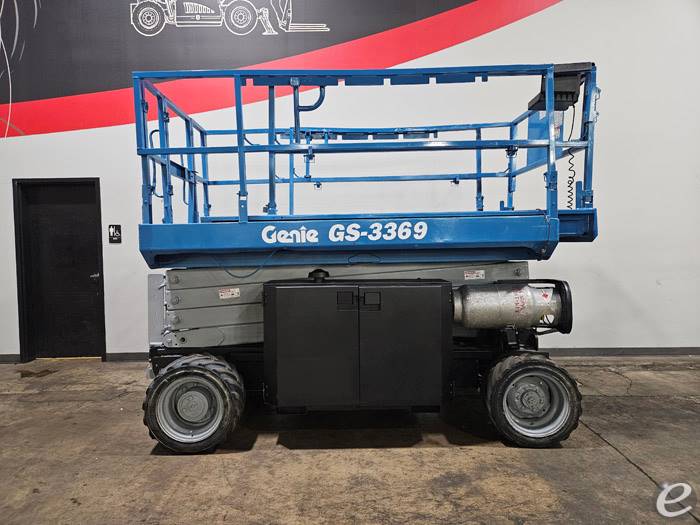 2012 Genie GS3369RT