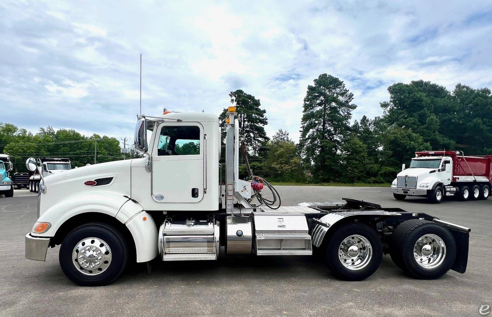 2014 Peterbilt 386