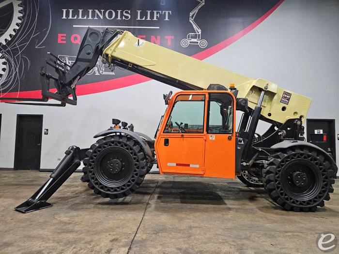 2012 JLG G10-55A