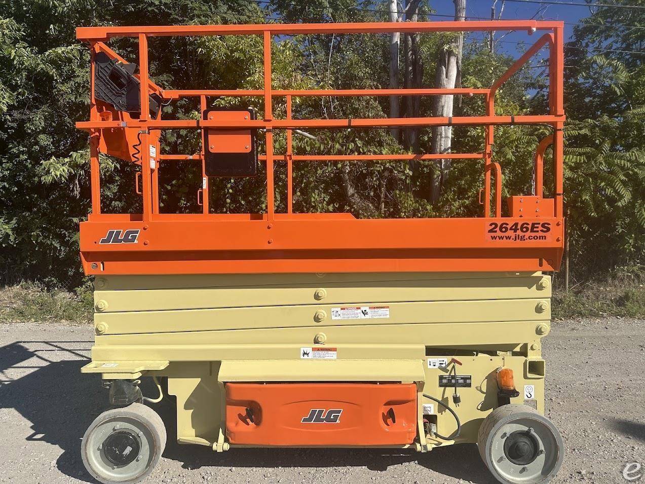 2017 JLG 2646ES