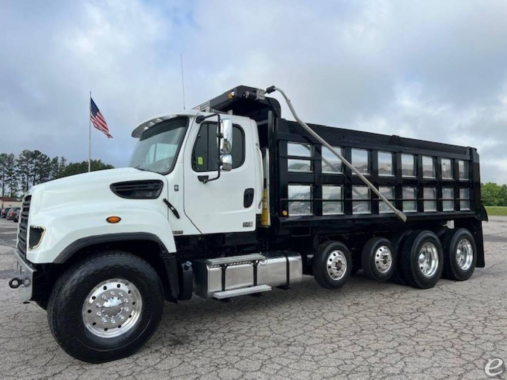 2016 Freightliner 114SD