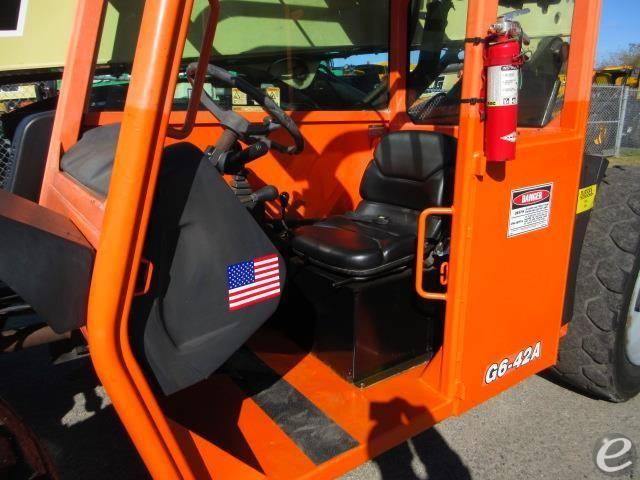 2015 JLG G6-42A