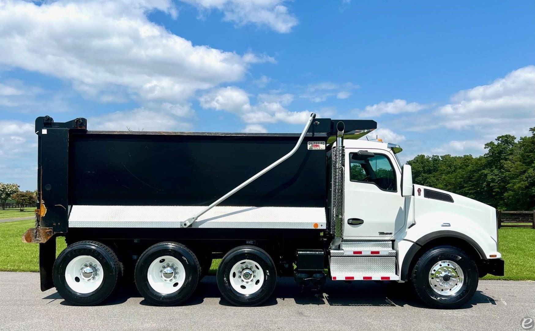 2019 Kenworth T880