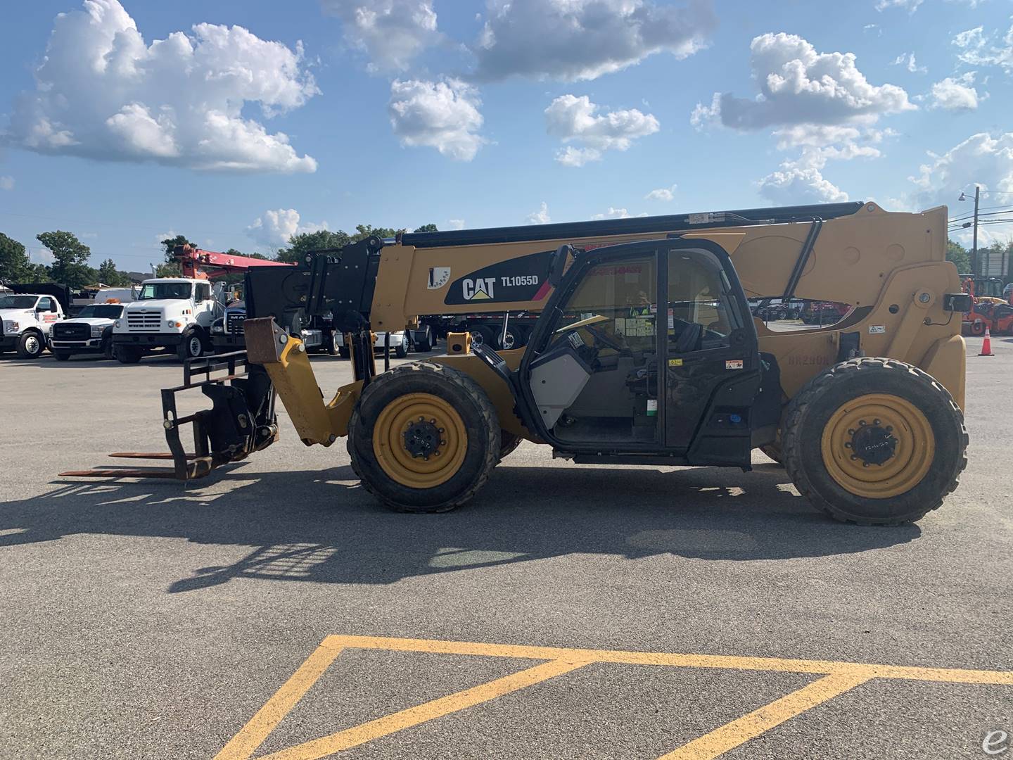 2018 Cat TL1055D