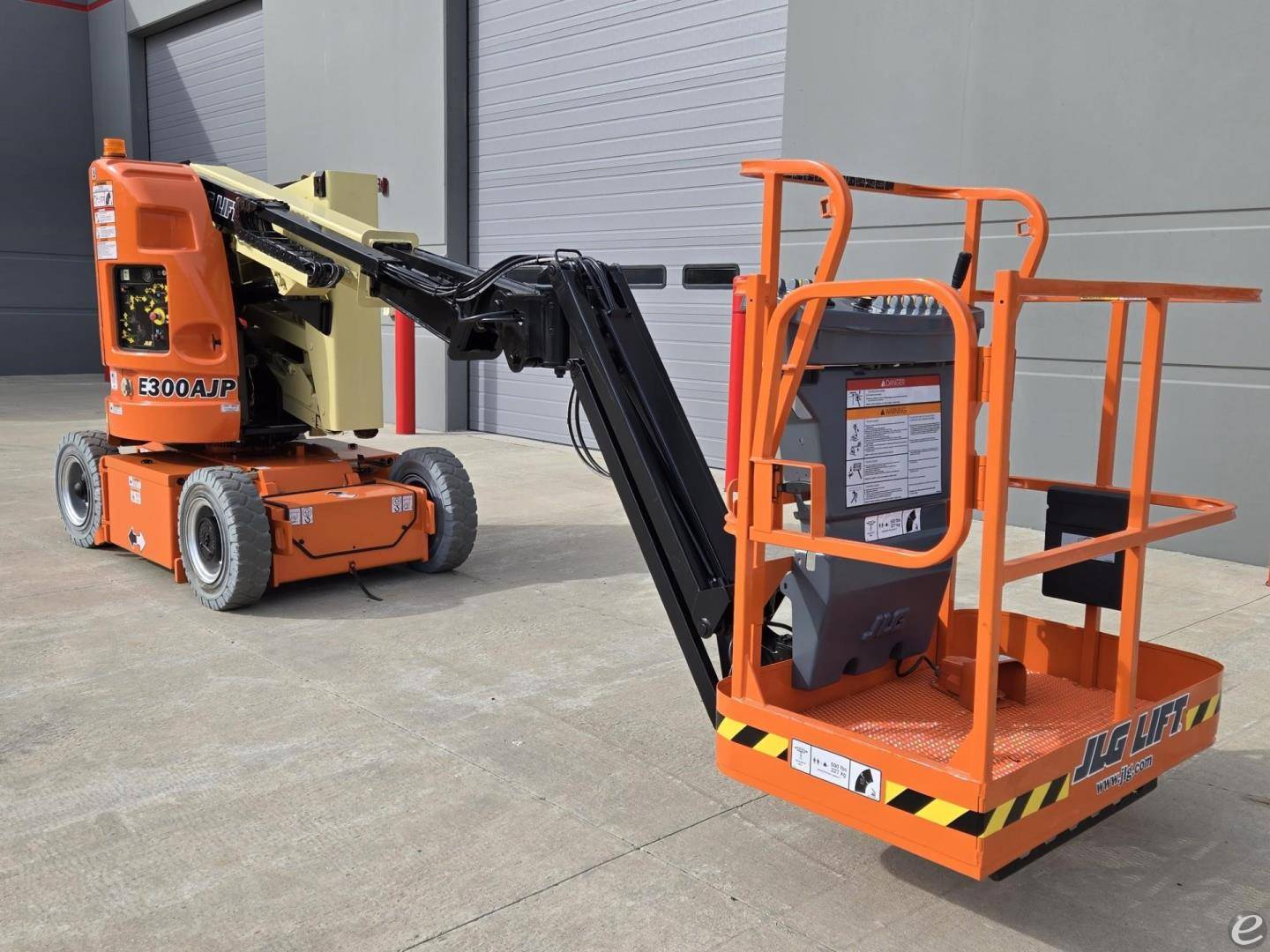 2014 JLG E300AJP