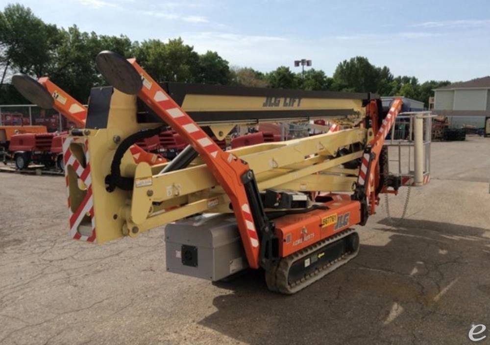 2012 JLG X700AJ