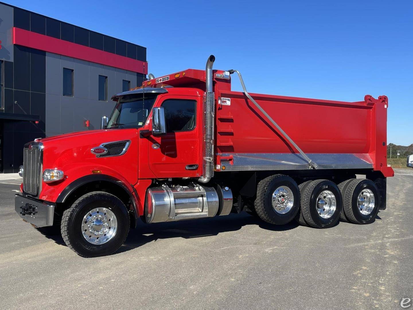 2025 Peterbilt 567