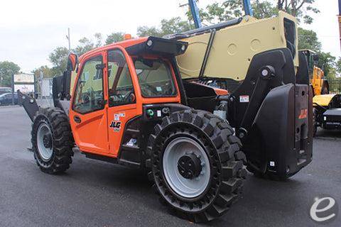 2017 JLG 1255