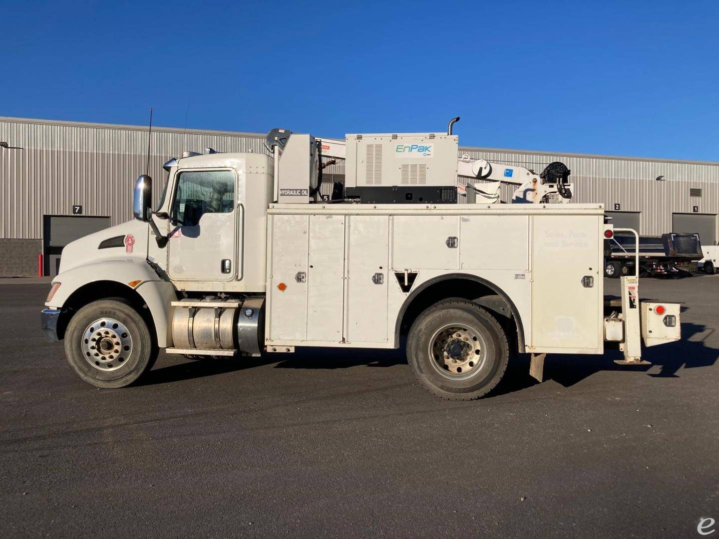 2015 Kenworth T270