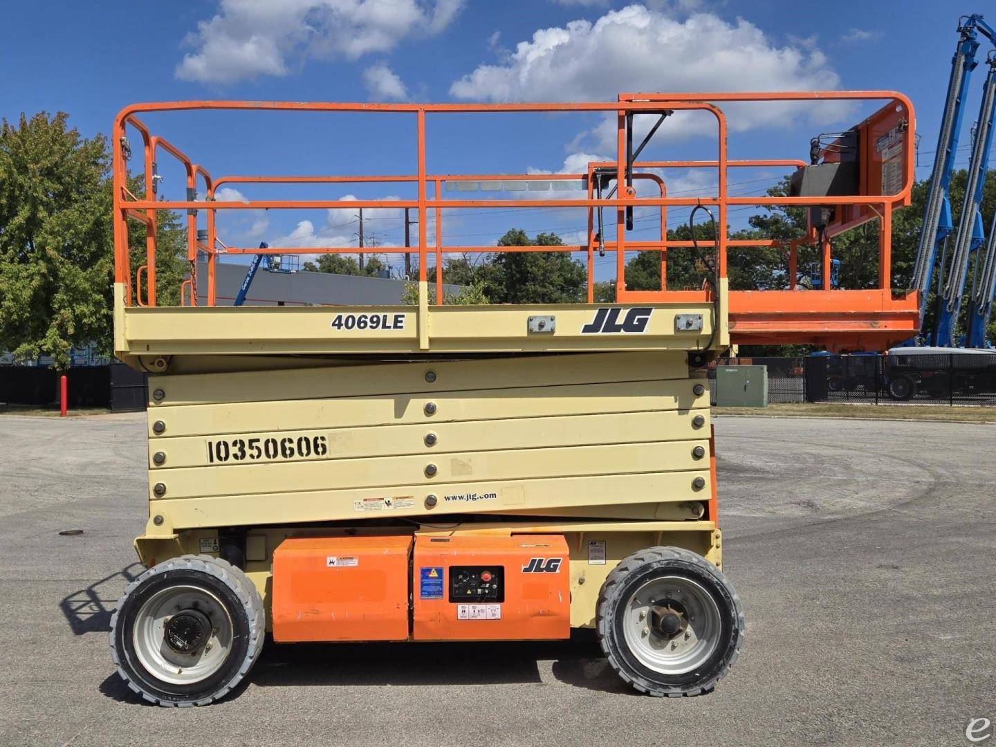 2015 JLG 4069LE