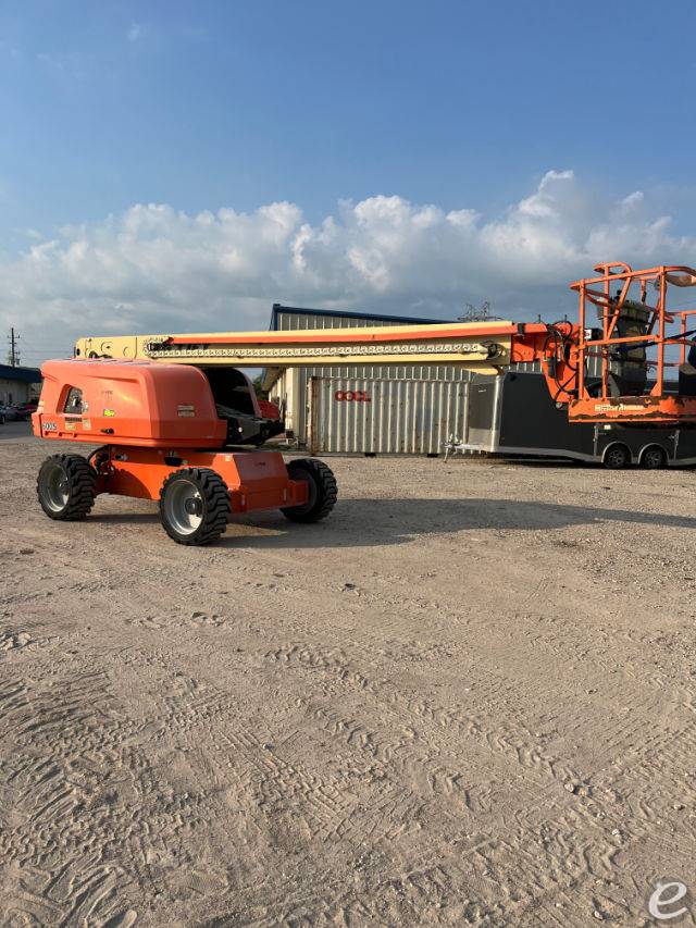 2019 JLG 600S