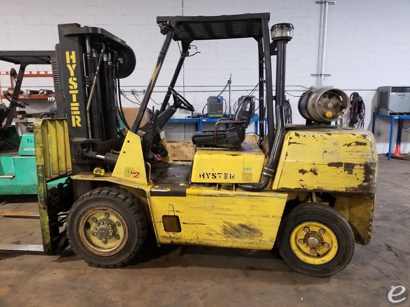 1994 Hyster H90XL Pneumatic Tire Fo...