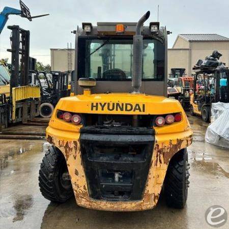 2020 Hyundai 70D-9