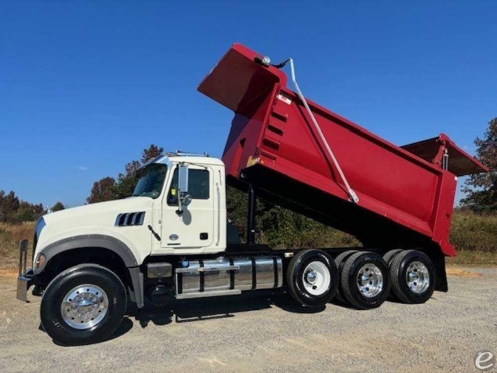 2023 Mack GRANITE 64FR