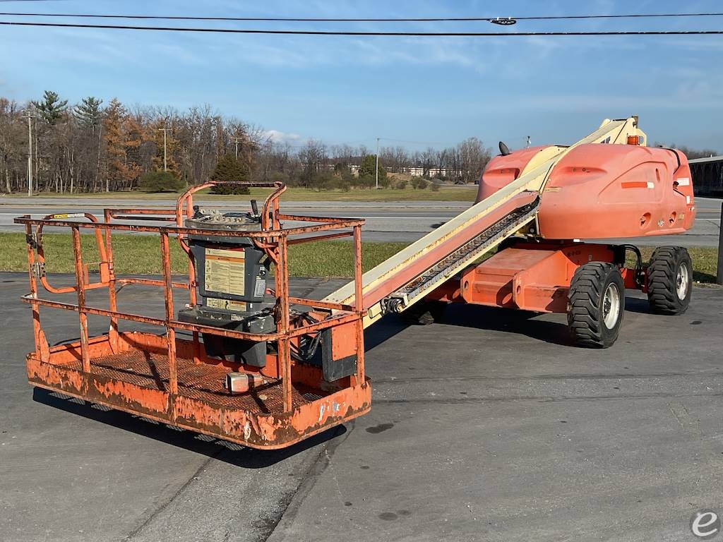 2012 JLG 400S