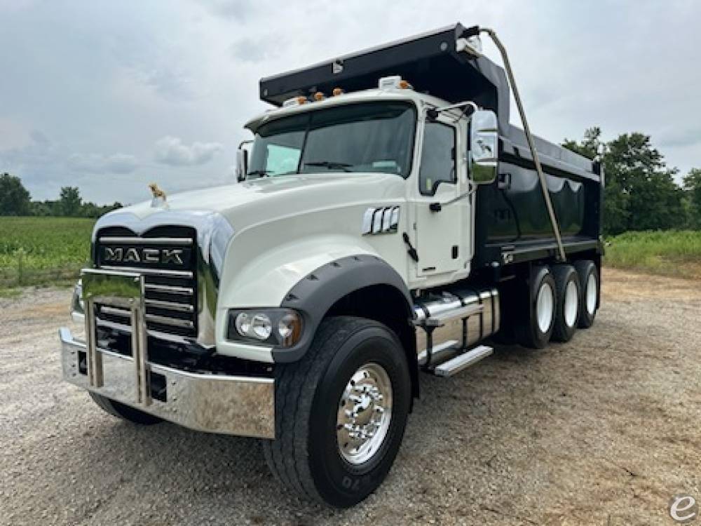 2023 Mack GRANITE 64FR