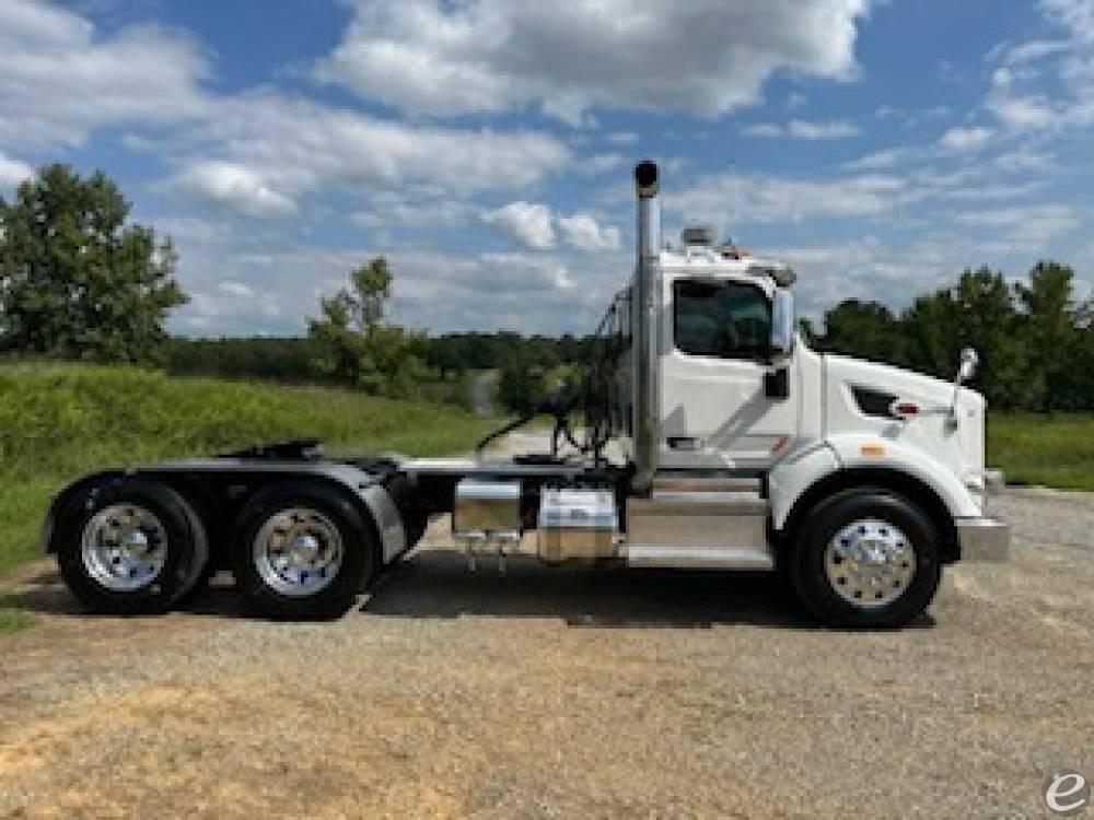 2019 Peterbilt 567