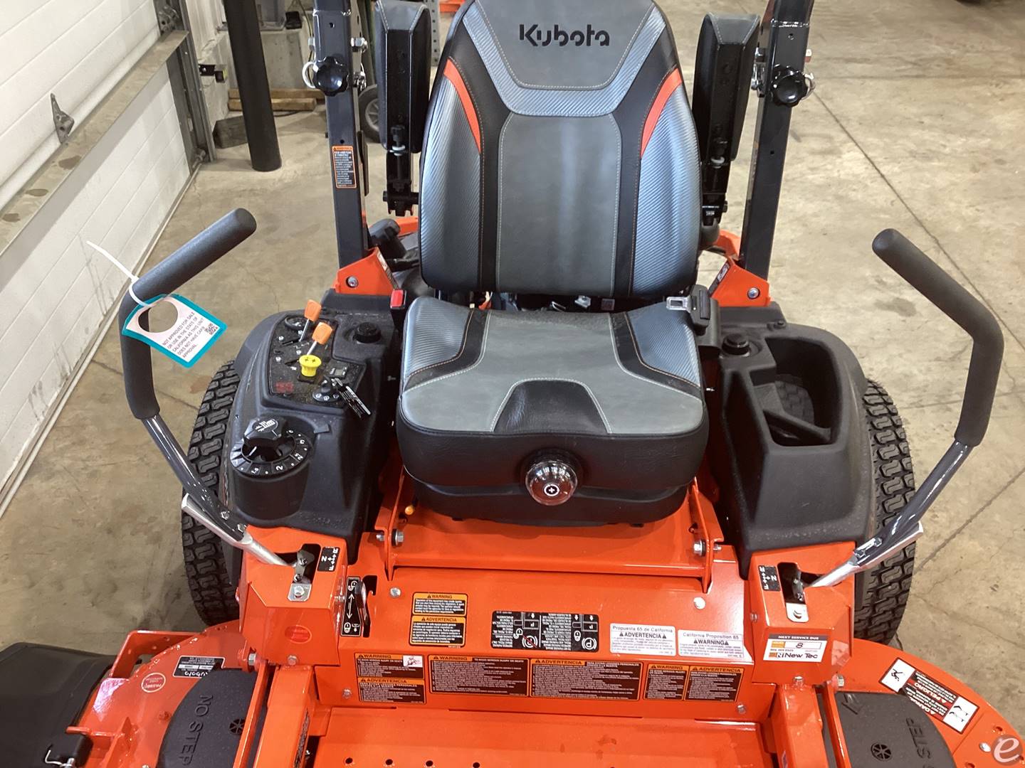 2024 Kubota Z726XKWNC-60