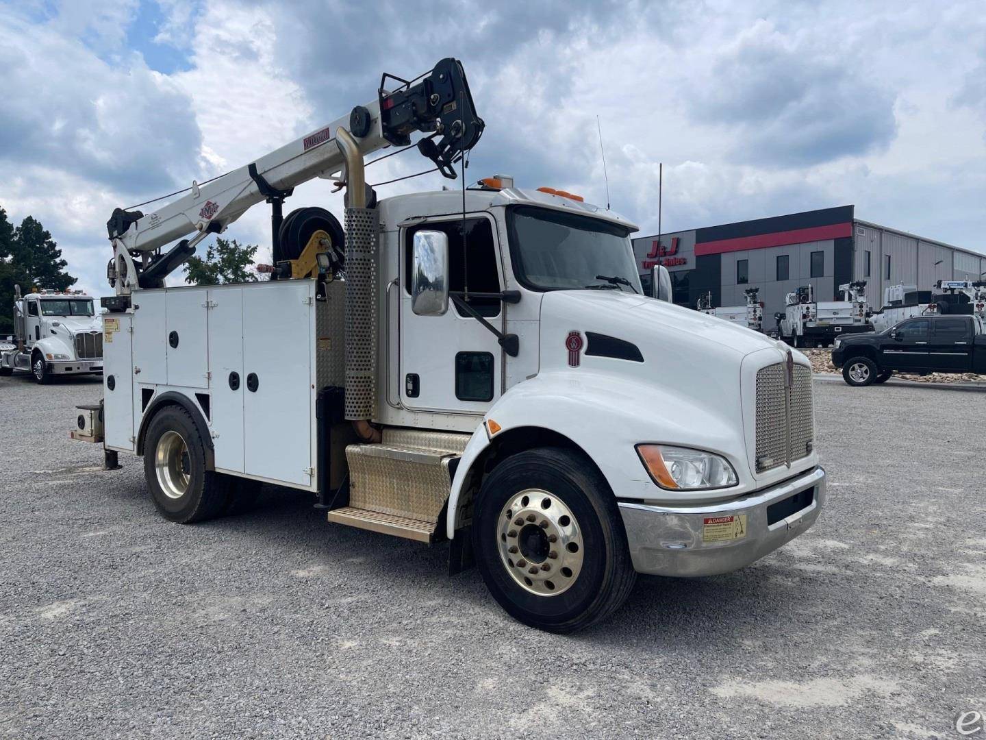 2017 Kenworth T270