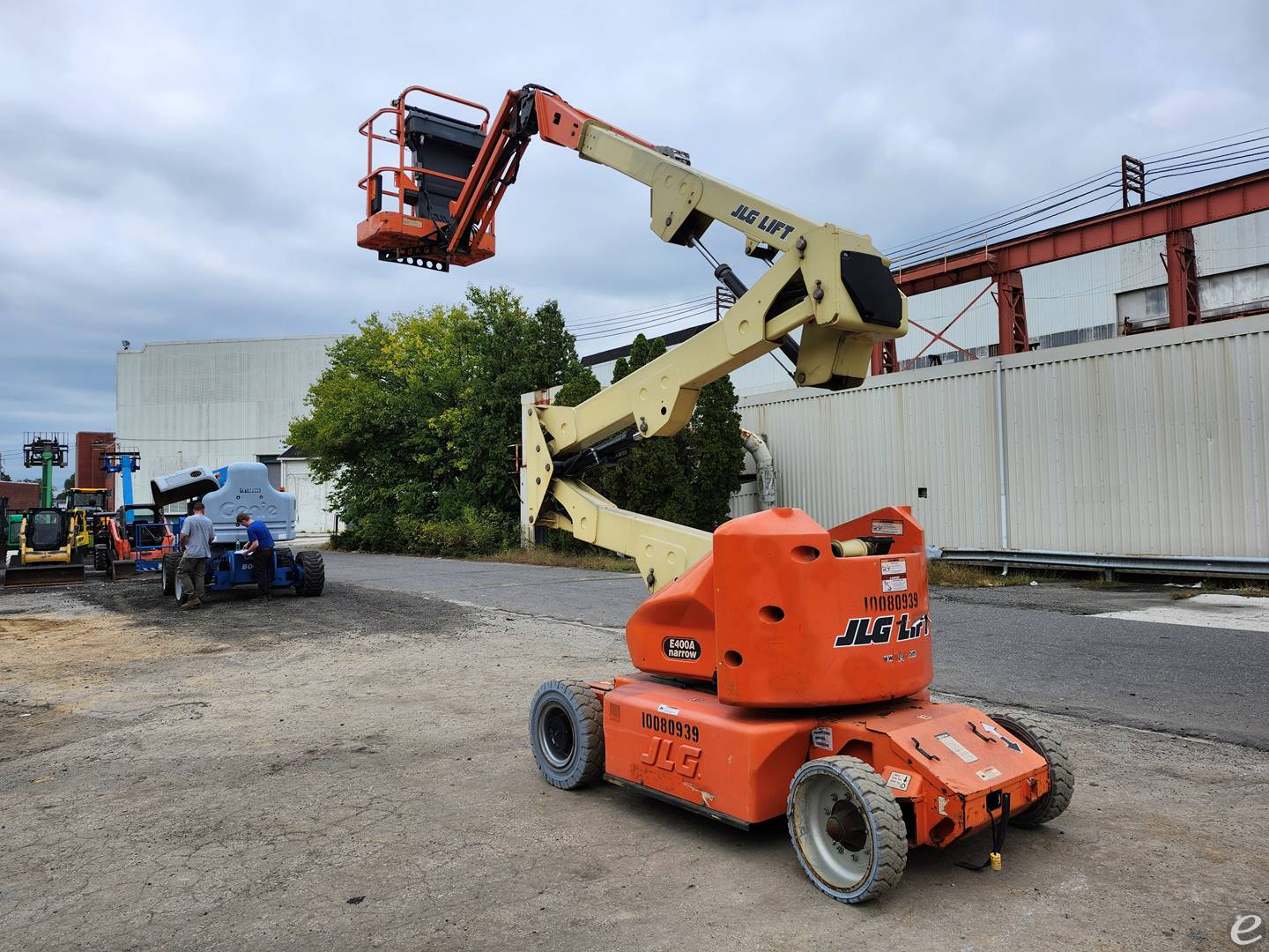 2012 JLG E400AJPN