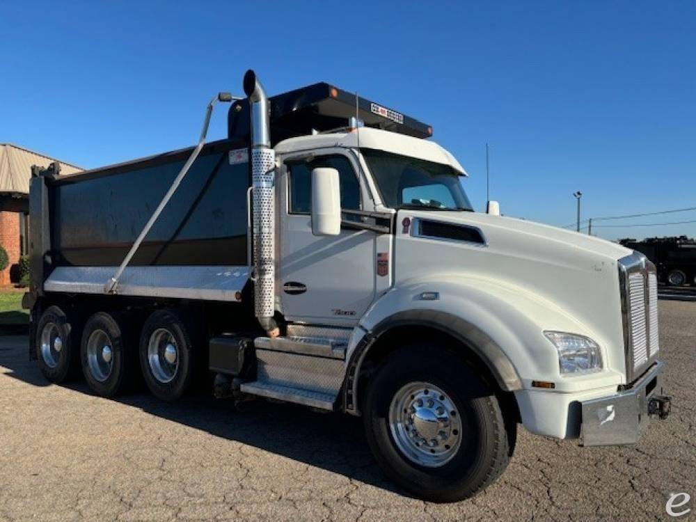 2022 Kenworth T880