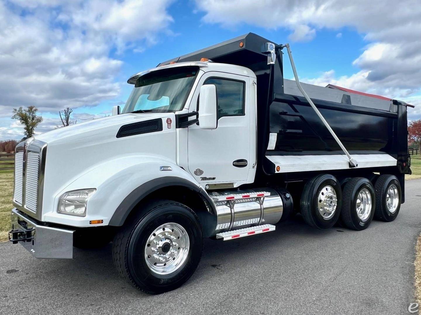 2017 Kenworth T880