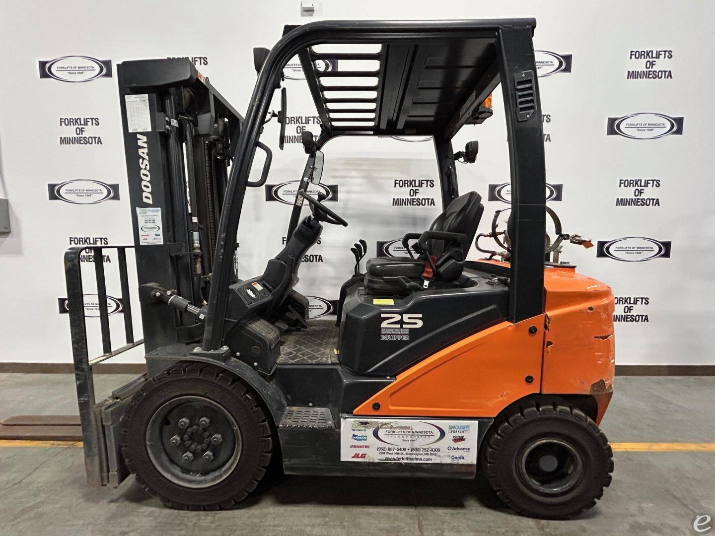 2022 Doosan G25E-7 - $19,980.00