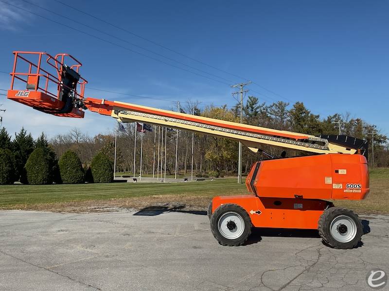 2016 JLG 600S