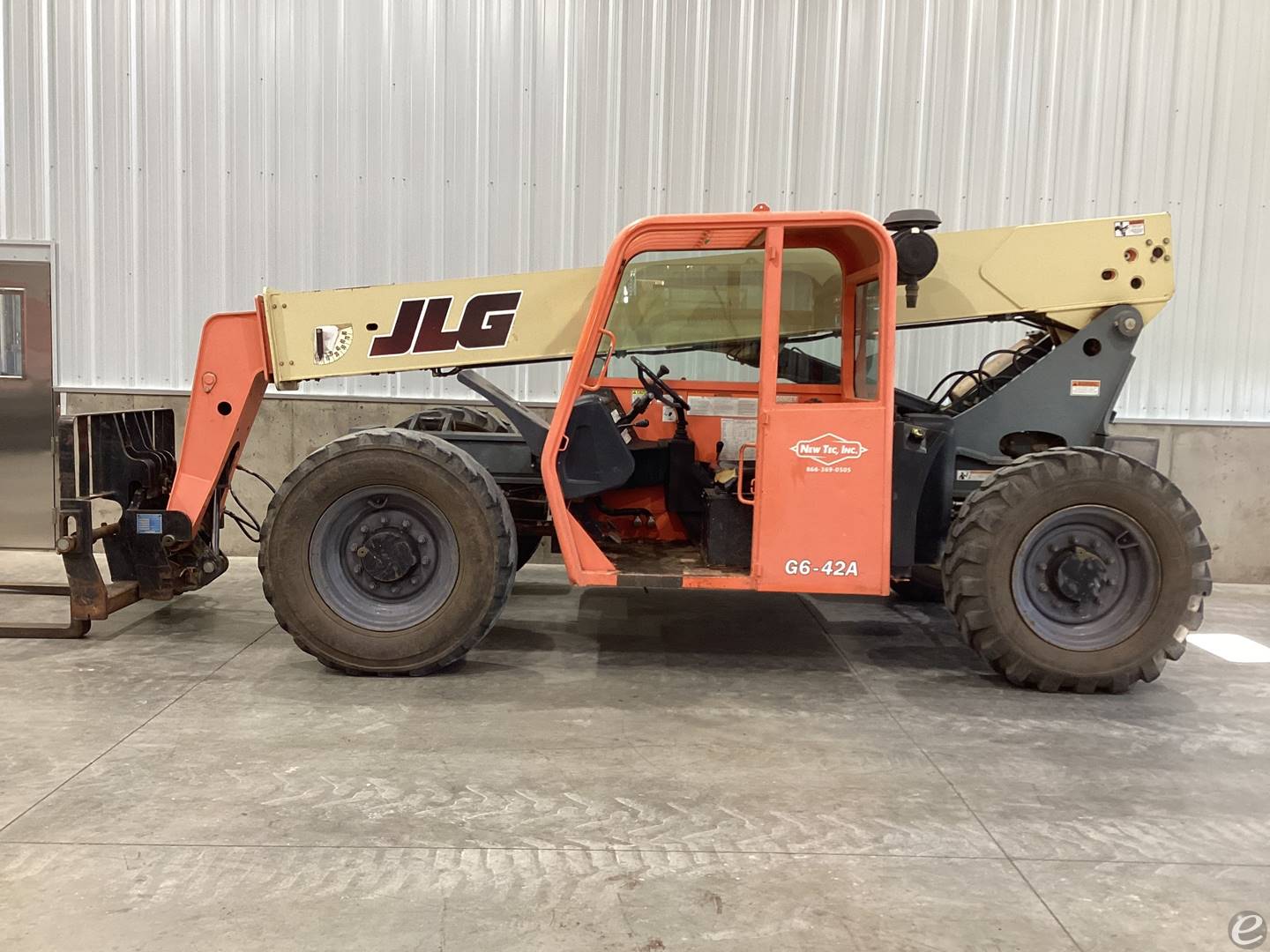 2006 JLG G6-42A