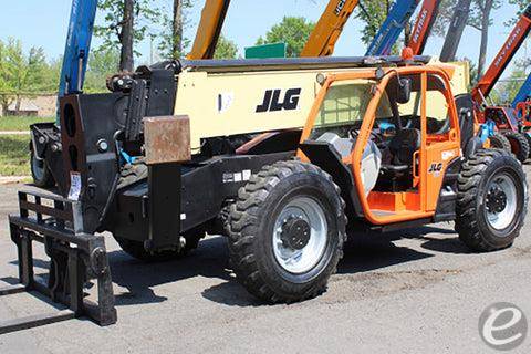 2016 JLG 1055