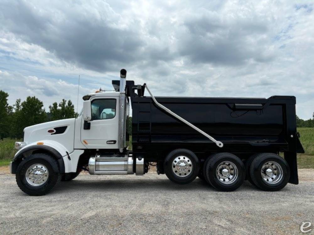 2021 Peterbilt 567