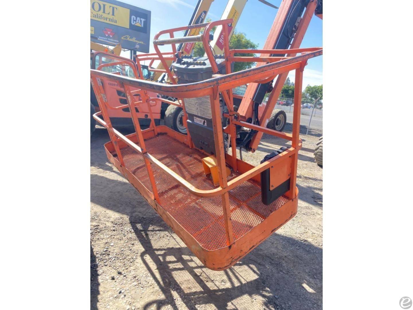 2013 JLG 800AJ