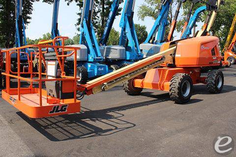 2017 JLG 400S