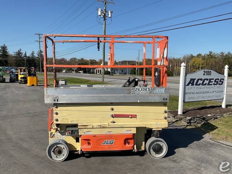 2013 JLG 2630ES