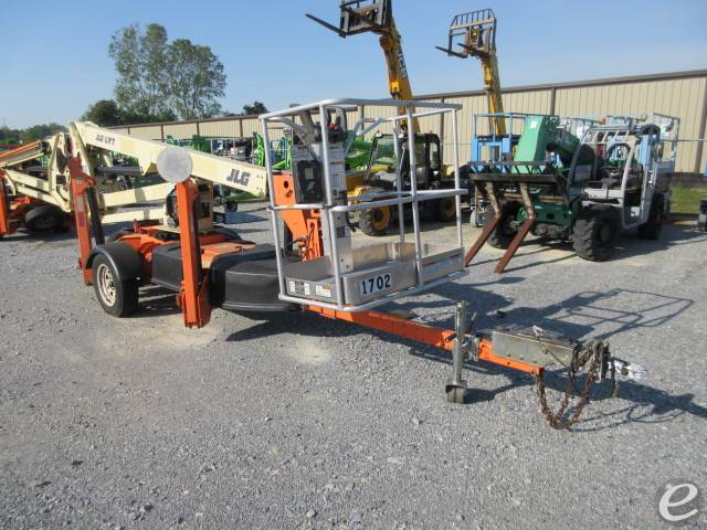 2016 JLG T350