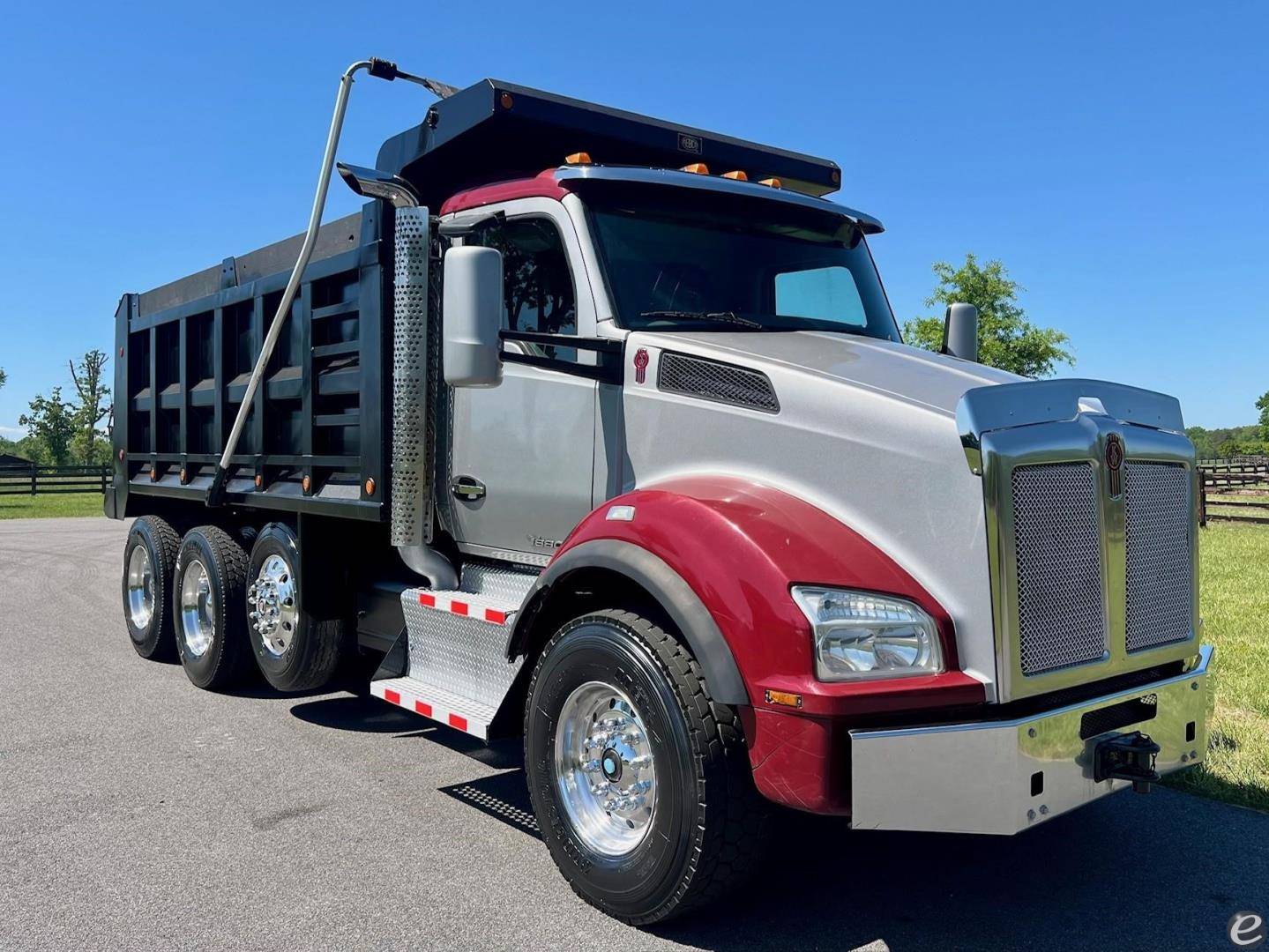 2017 Kenworth T880