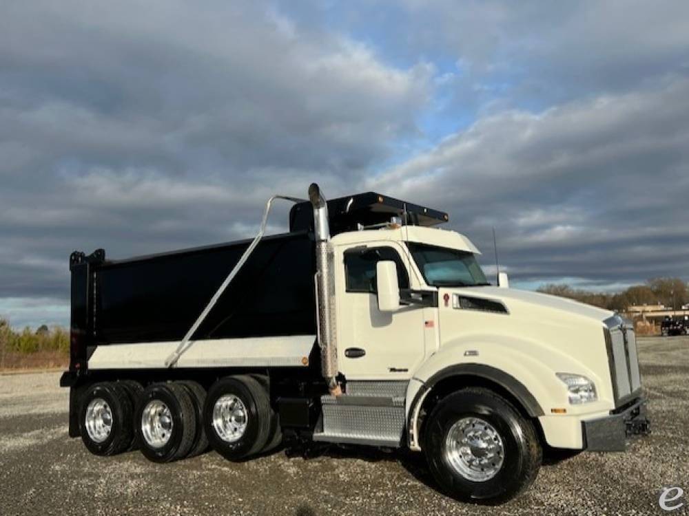 2022 Kenworth T880