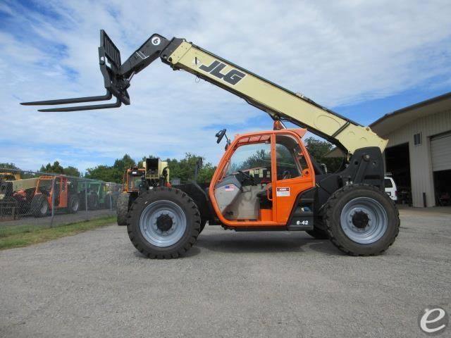 2016 JLG 642