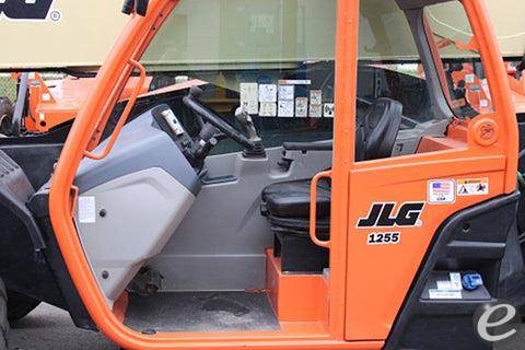 2018 JLG 1255