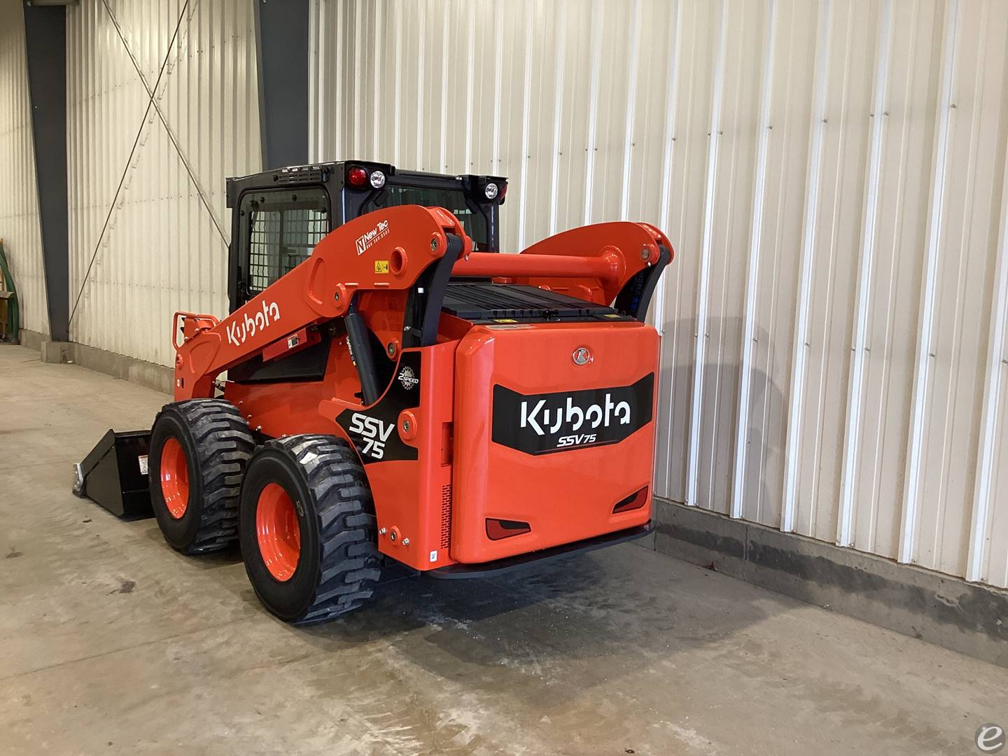 2024 Kubota SSV75HFC