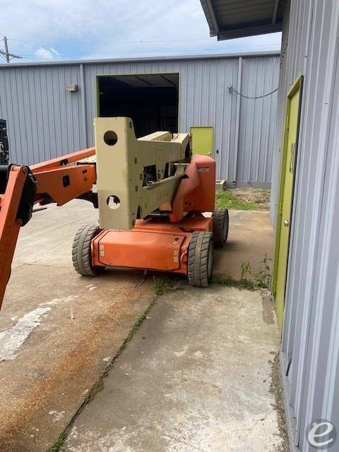 2016 JLG E450AJ