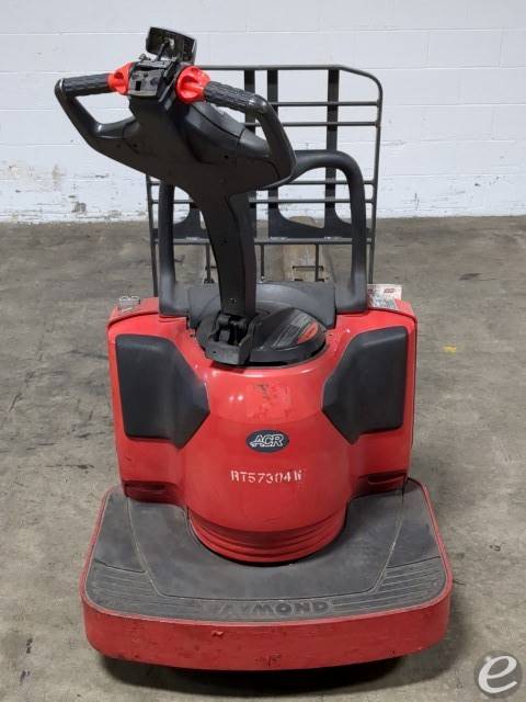 2014 Raymond 8410