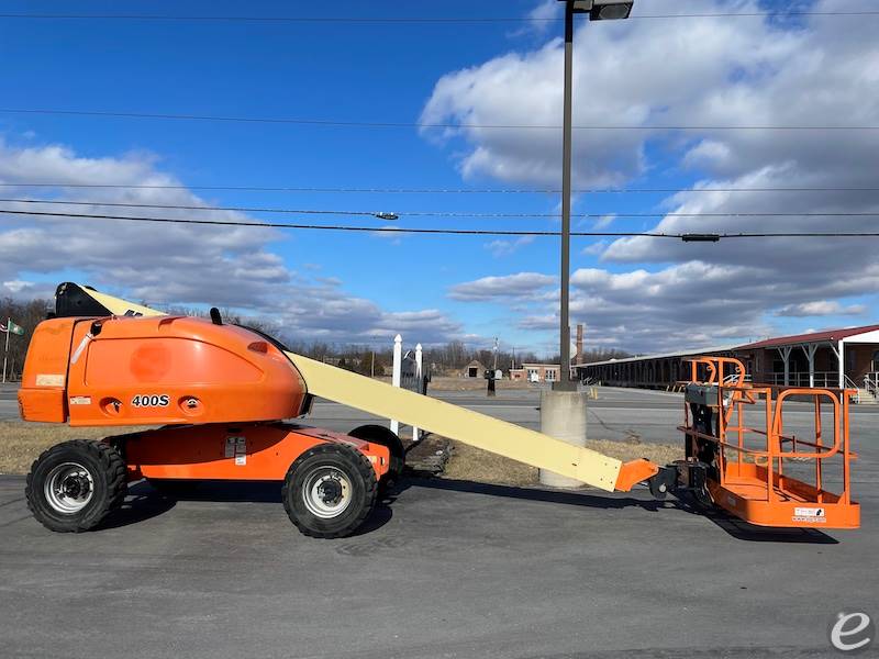 2014 JLG 400S