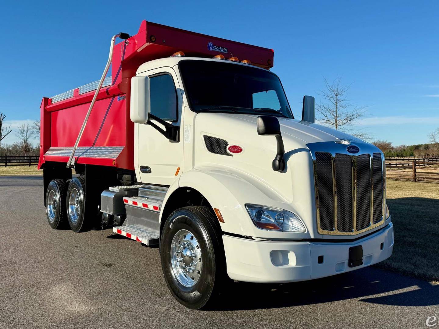 2022 Peterbilt 579