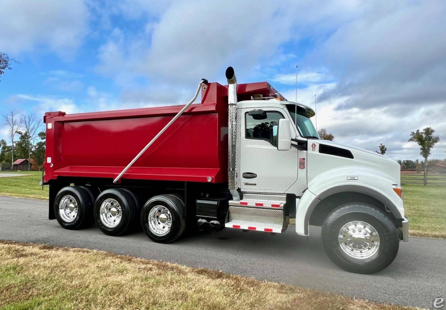 2024 Kenworth T880S