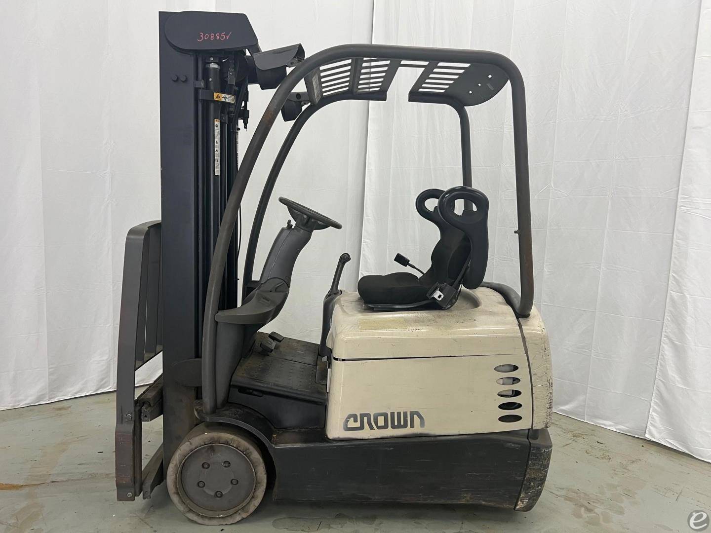 2000 Crown SC4020-30