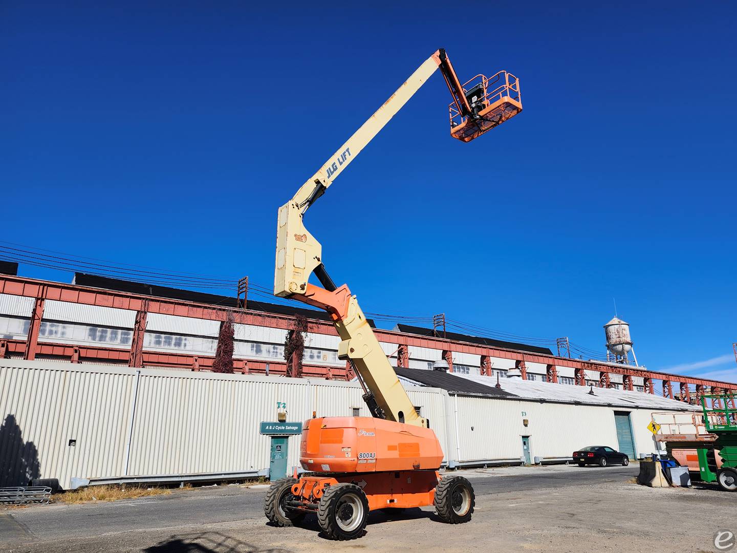 2017 JLG 800AJ