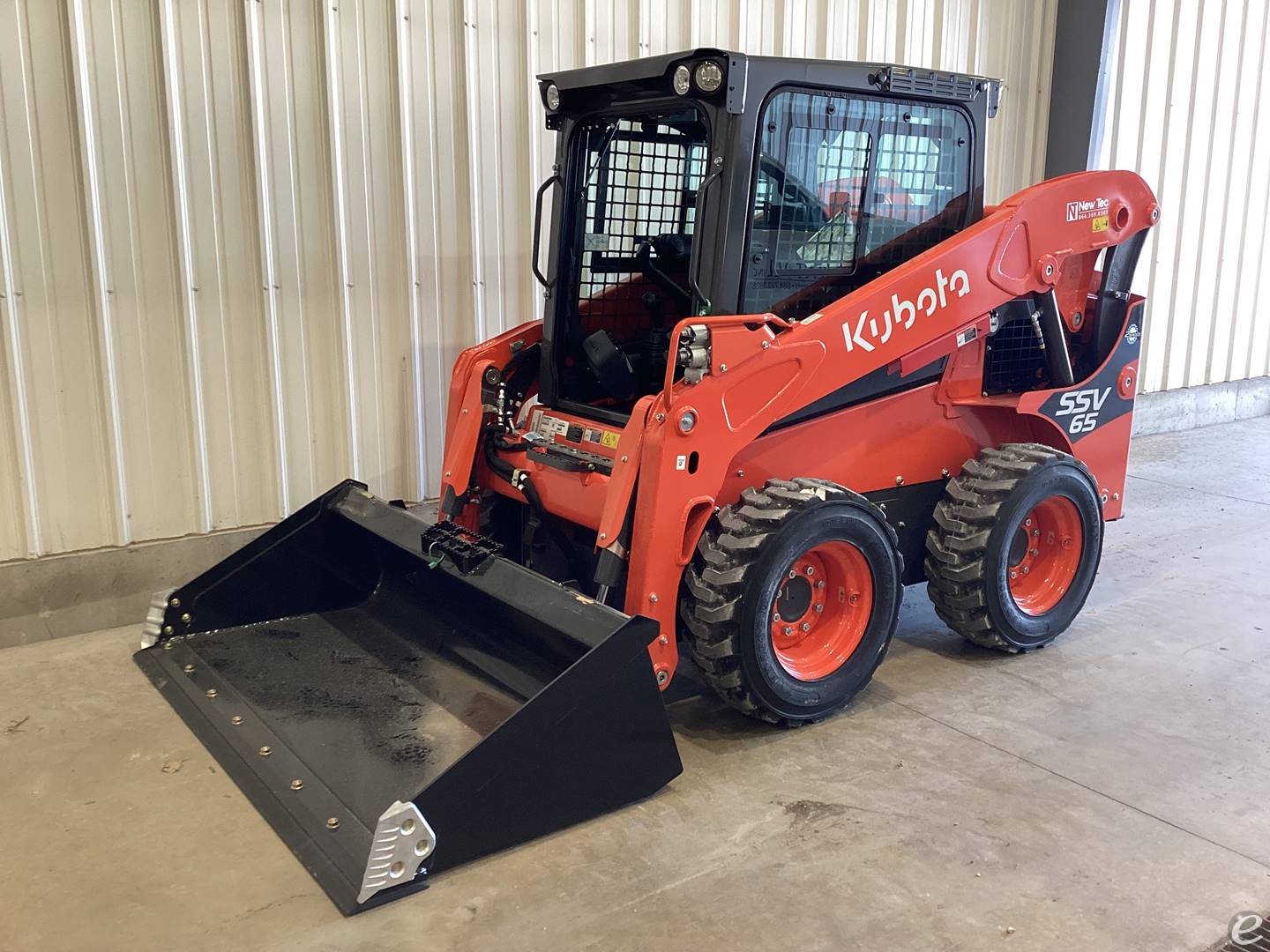 2024 Kubota SSV65PHC