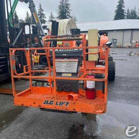 2017 JLG 450AJ