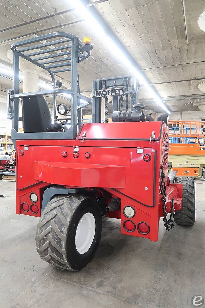 2005 Moffett M5500 N 4W